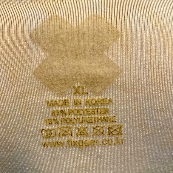 Compression Baselayer Shirt UV Sun Protection UPF 50+ Skins Rash Guard - Picture 3 of 3